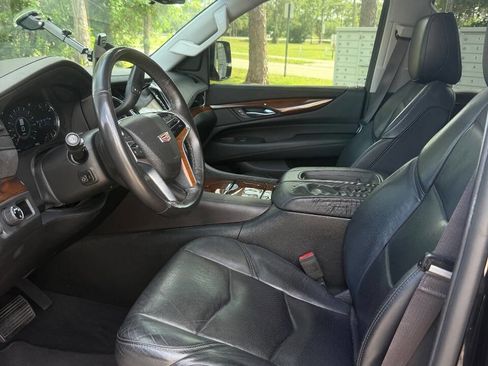 Used 2017 Cadillac Escalade Luxury RWD image 21