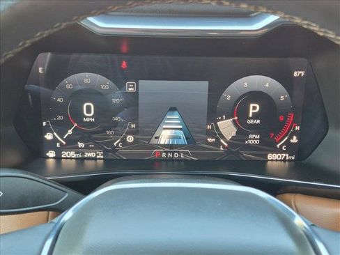 Used 2024 GMC Canyon AT4 w/ Technology Package AWD/4WD image 10