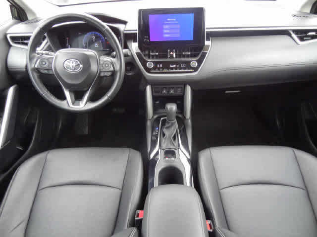 Certified 2025 Toyota Corolla Cross XLE FWD image 11