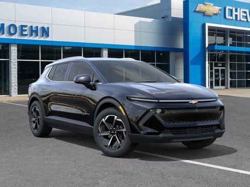 New 2026 Chevrolet Equinox EV LT FWD image 7