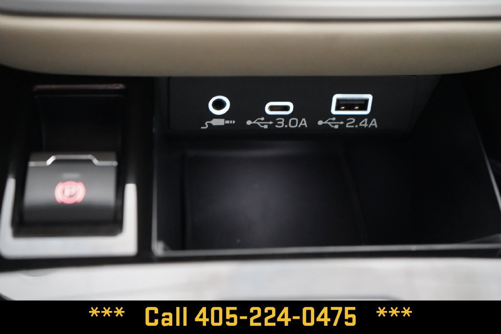 Used 2025 Subaru Outback Limited AWD/4WD image 37