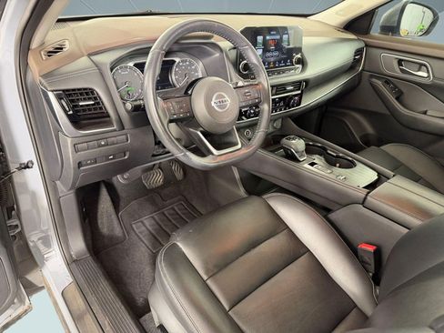 Used 2021 Nissan Rogue SL w/ Premium Package FWD image 3