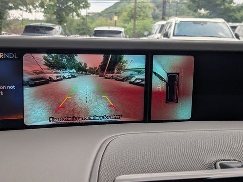 Used 2024 Lincoln Nautilus Black Label image 16