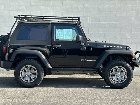Used 2016 Jeep Wrangler Rubicon w/ Power Convenience Group AWD/4WD image 3
