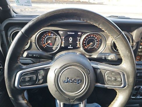Used 2023 Jeep Gladiator Overland image 21