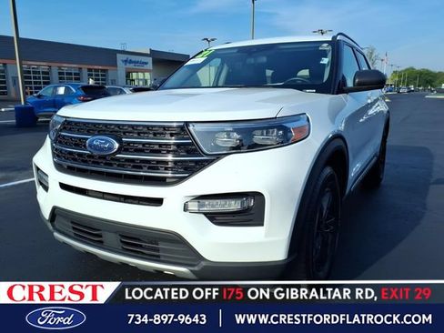 Certified 2021 Ford Explorer XLT w/ Equipment Group 202A AWD/4WD image 1
