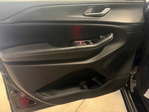 Certified 2023 Jeep Grand Cherokee Altitude image 20