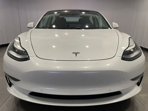 Used 2020 Tesla Model 3 Standard Range Plus RWD image 2