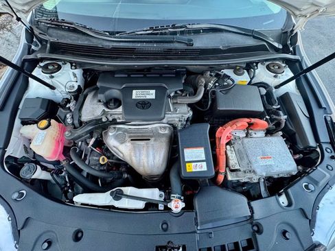 Used 2016 Toyota Avalon XLE Plus FWD image 9