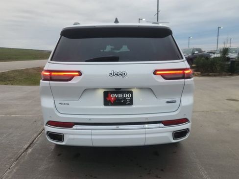 Used 2023 Jeep Grand Cherokee L Overland image 7