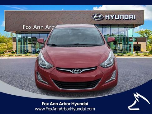 Used 2014 Hyundai Elantra SE w/ Option Group 02 FWD image 8