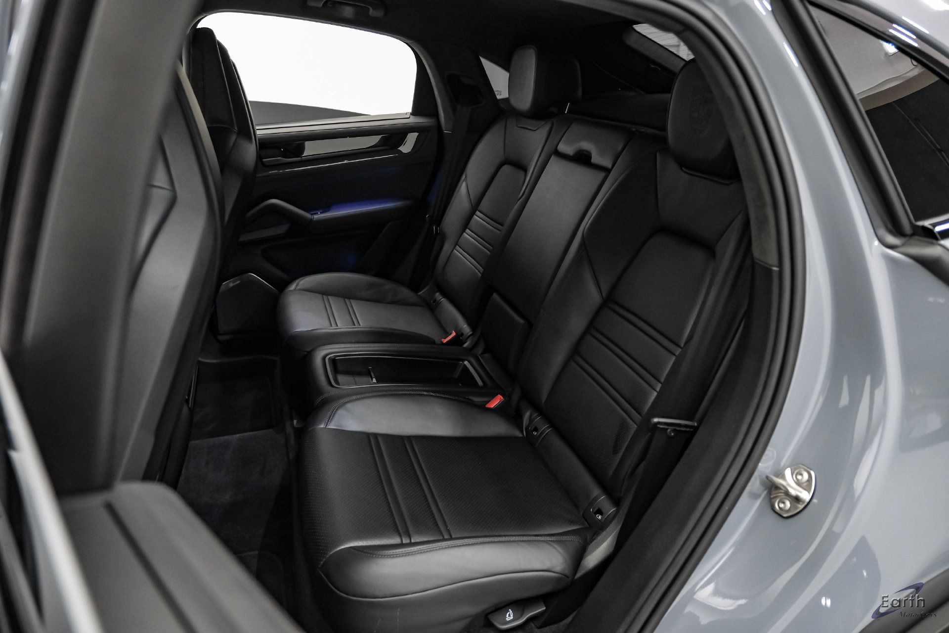 Used 2024 Porsche Cayenne Turbo GT AWD/4WD image 74