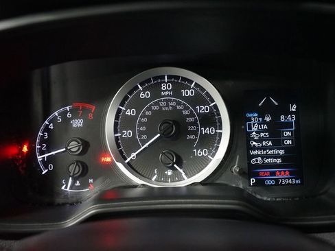 Used 2022 Toyota Corolla LE image 15