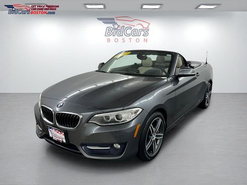 Used 2017 BMW 230i xDrive Convertible image 1