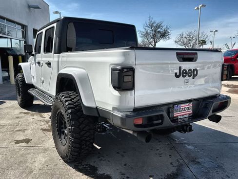 Used 2021 Jeep Gladiator Sport image 4