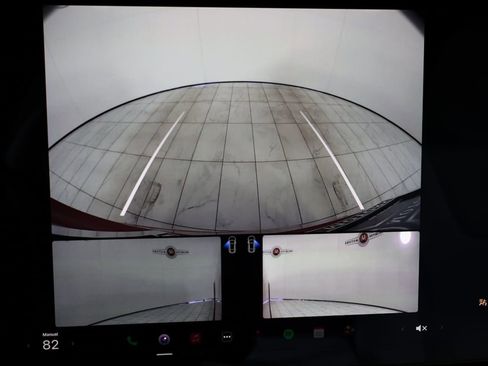 Used 2023 Tesla Model X image 7