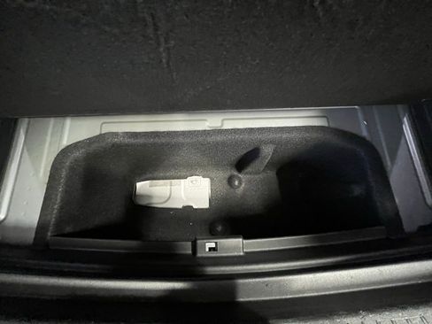 Used 2023 Volkswagen ID.4 Pro image 29