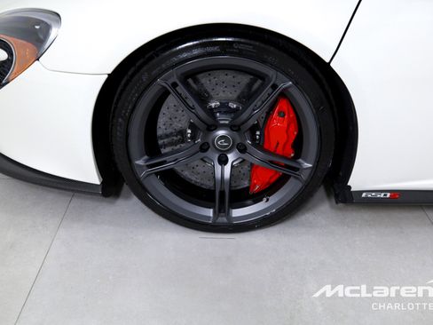 Used 2016 McLaren 650S Spider image 28