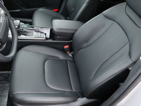 New 2026 Kia Sportage EX image 20