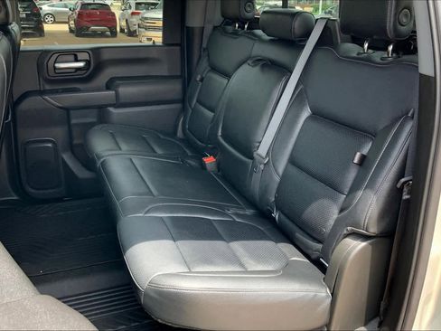 Used 2020 Chevrolet Silverado 2500 LT w/ Texas Edition image 18