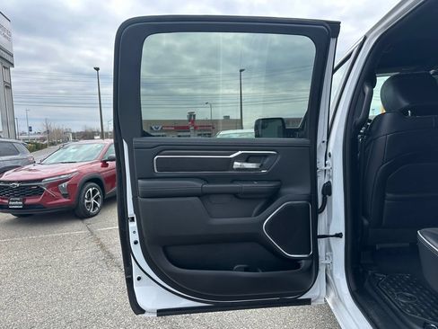 Used 2026 RAM 1500 Laramie AWD/4WD image 9