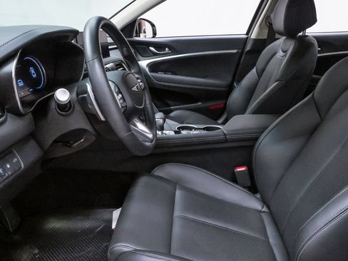 Certified 2026 Genesis G70 2.5T AWD/4WD image 9