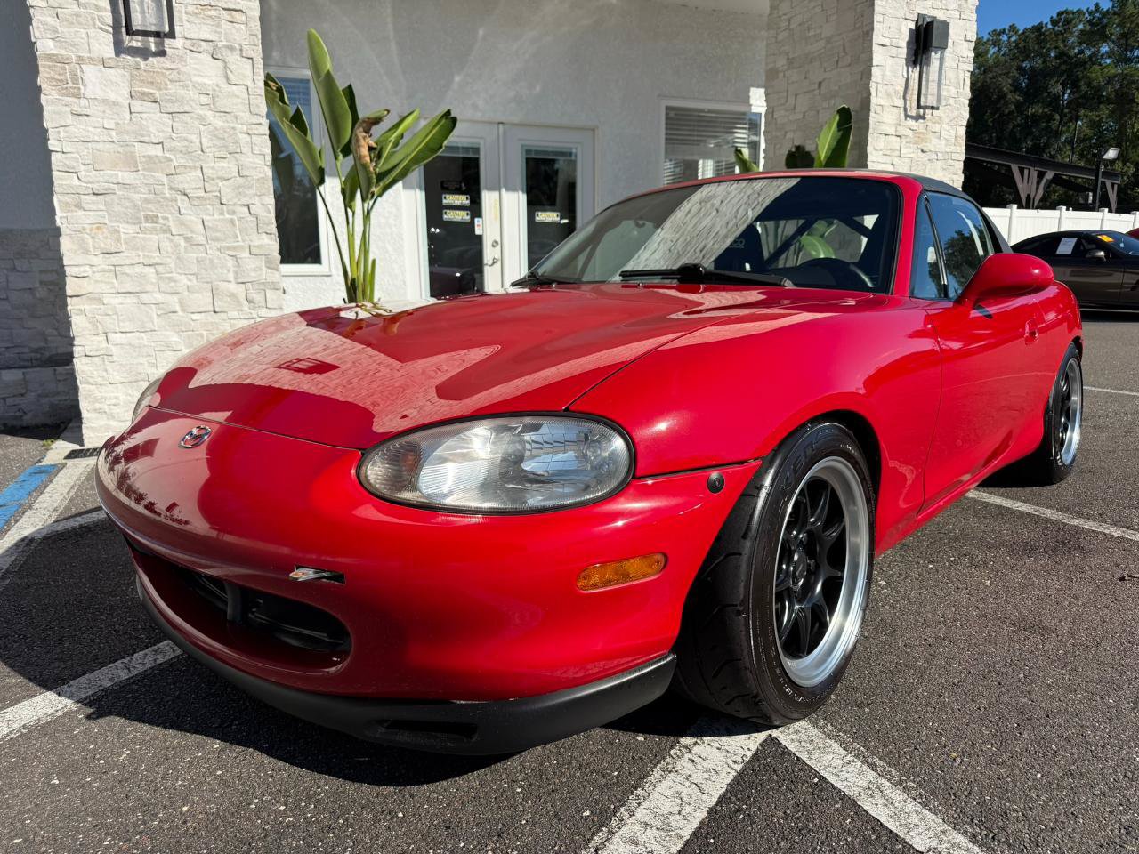 Used 1999 MAZDA MX-5 Miata 10th Anniversary Edition RWD image 13