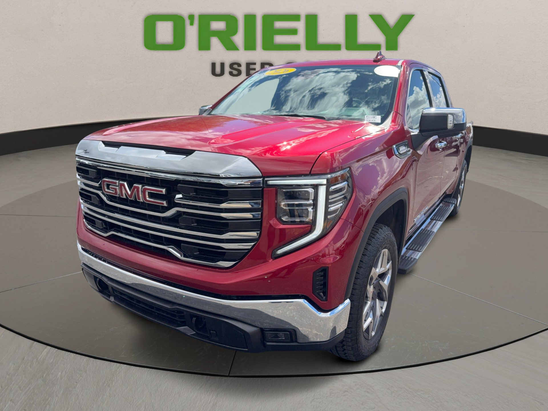 Used 2026 GMC Sierra 1500 SLT w/ SLT Premium Package AWD/4WD image 1