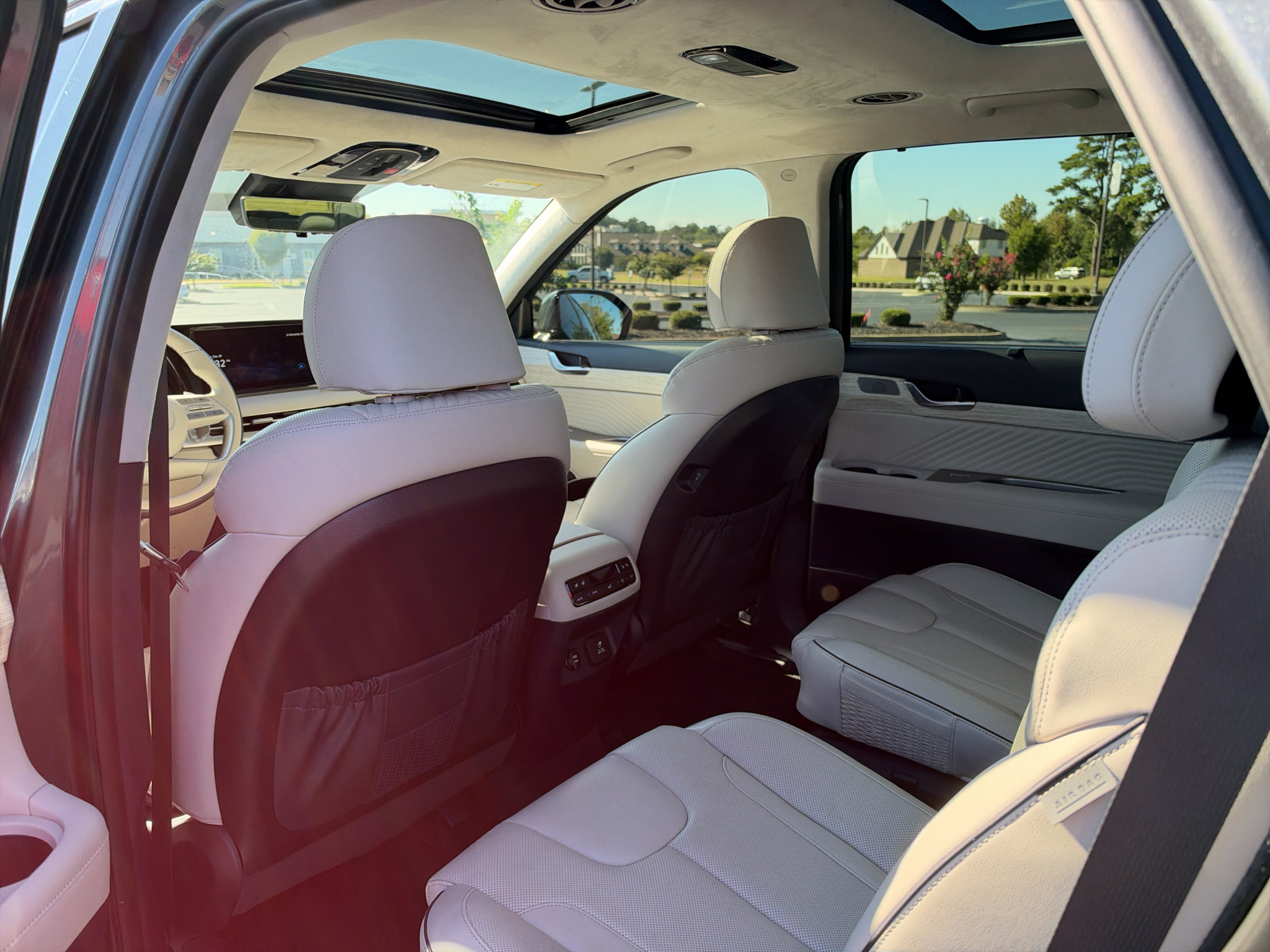 Used 2025 Hyundai Palisade Calligraphy AWD/4WD image 14
