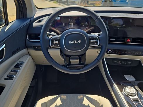 New 2026 Kia Carnival EX image 13