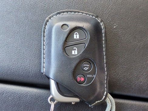 Used 2017 Lexus GX 460 image 32