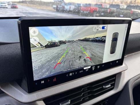 Used 2025 Ford Explorer Active image 22