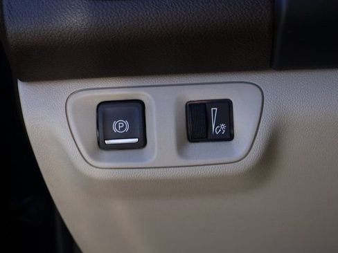 Certified 2019 GMC Acadia Denali w/ Technology Package FWD image 38
