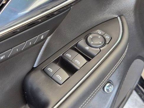 Used 2023 Buick Envision Essence w/ Sport Touring Package AWD/4WD image 12