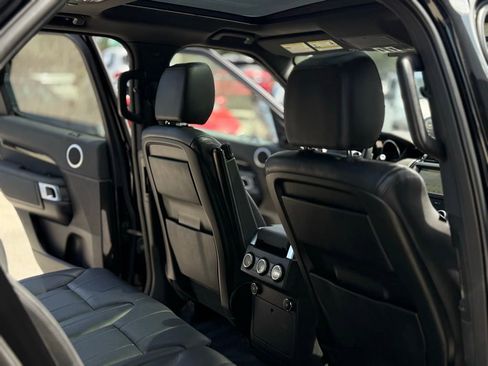 Used 2019 Land Rover Discovery SE image 33