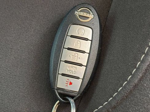 Used 2025 Nissan Altima 2.5 SV FWD image 24