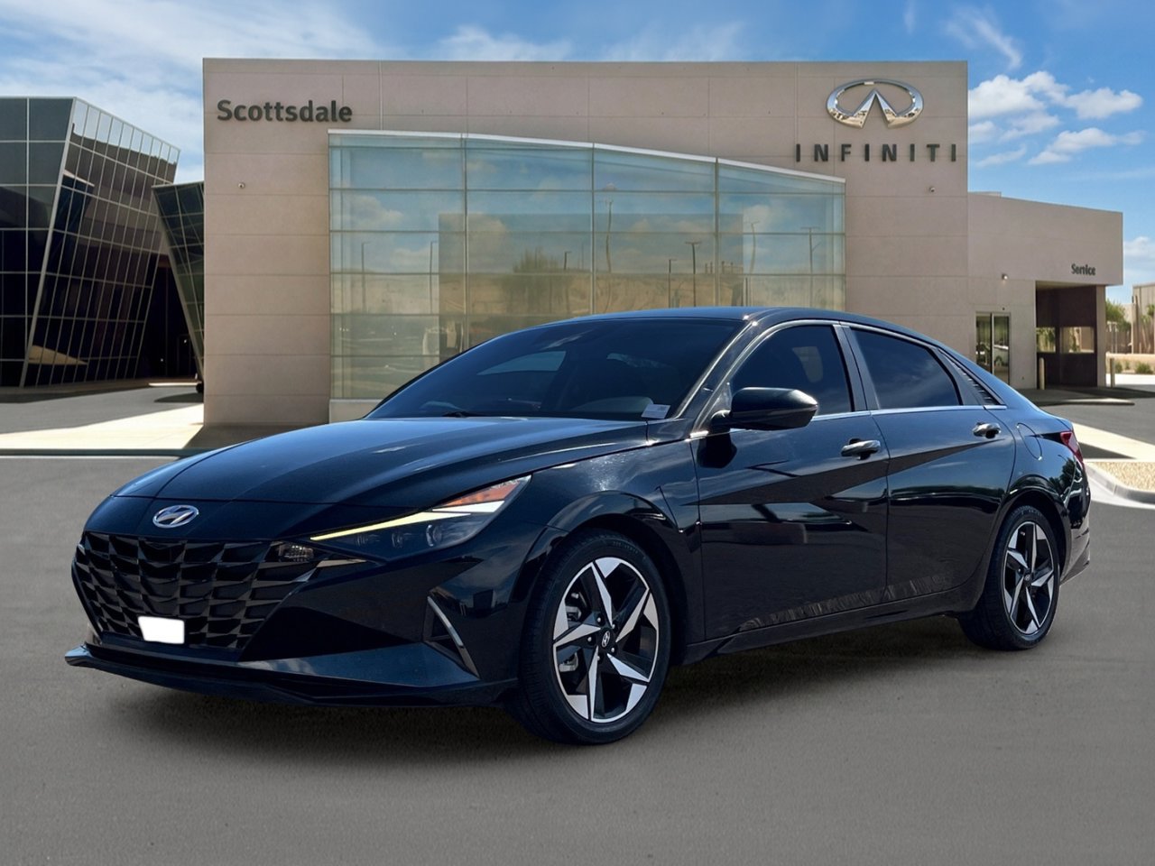 Used 2023 Hyundai Elantra Limited w/ Cargo Package FWD image 2