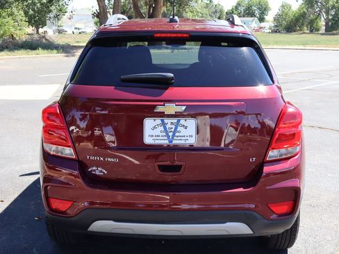 Used 2017 Chevrolet Trax LT AWD/4WD image 6