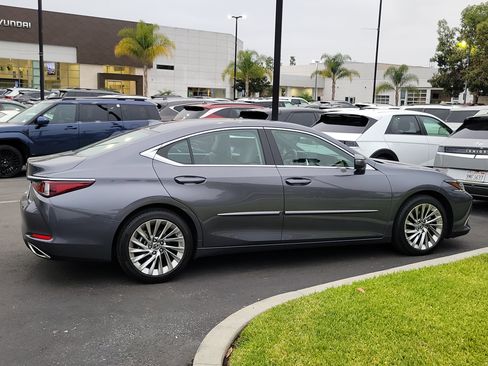 Used 2020 Lexus ES 350 w/ Accessory Package 2 FWD image 5