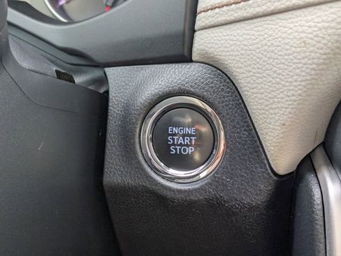 Used 2019 Toyota RAV4 XLE Premium image 29