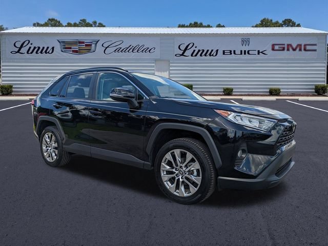 Used 2021 Toyota RAV4 XLE Premium FWD image 1