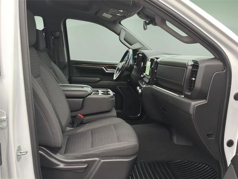 Used 2022 GMC Sierra 1500 Elevation image 21