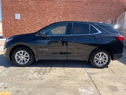 Used 2018 Chevrolet Equinox LT FWD image 3