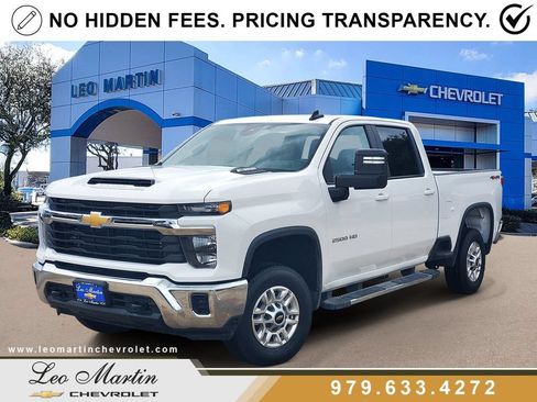 Used 2026 Chevrolet Silverado 2500 LT AWD/4WD image 1