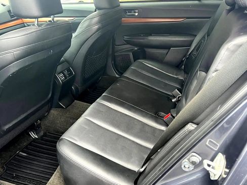 Used 2014 Subaru Outback 2.5i Limited w/ Moonroof Package image 15