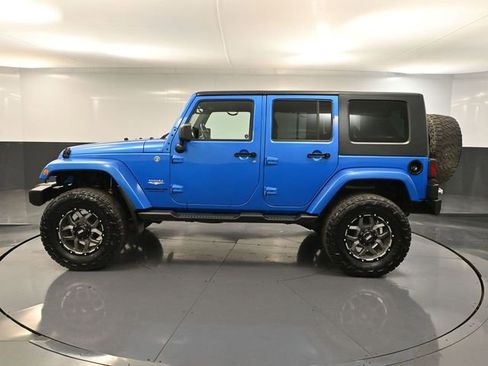 Used 2014 Jeep Wrangler Unlimited Sahara w/ Katzin Premium Leather Group image 9