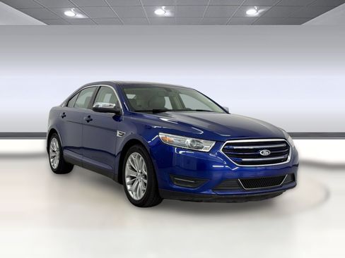 Used 2013 Ford Taurus Limited FWD image 7
