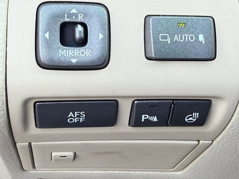 Used 2009 Lexus LS 460 RWD image 35