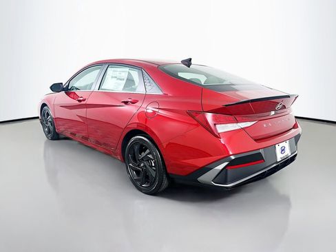 New 2026 Hyundai Elantra SEL Sport Premium FWD image 7