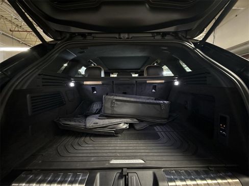 Used 2025 Land Rover Range Rover Sport Autobiography image 21